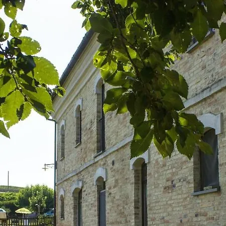 One Bedroom Appartement With Shared Pool And Wifi At Montecarotto *